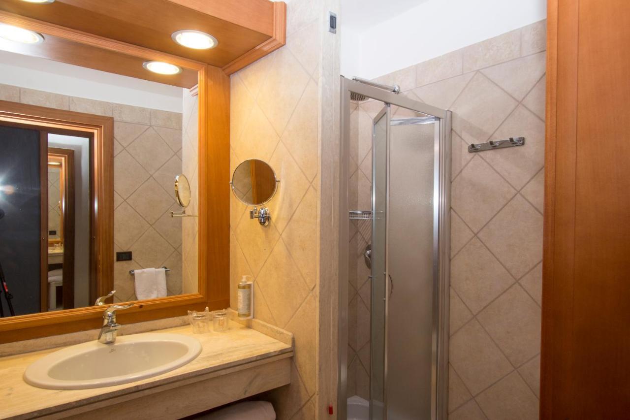 Hotel Centrale ساباوديا المظهر الخارجي الصورة