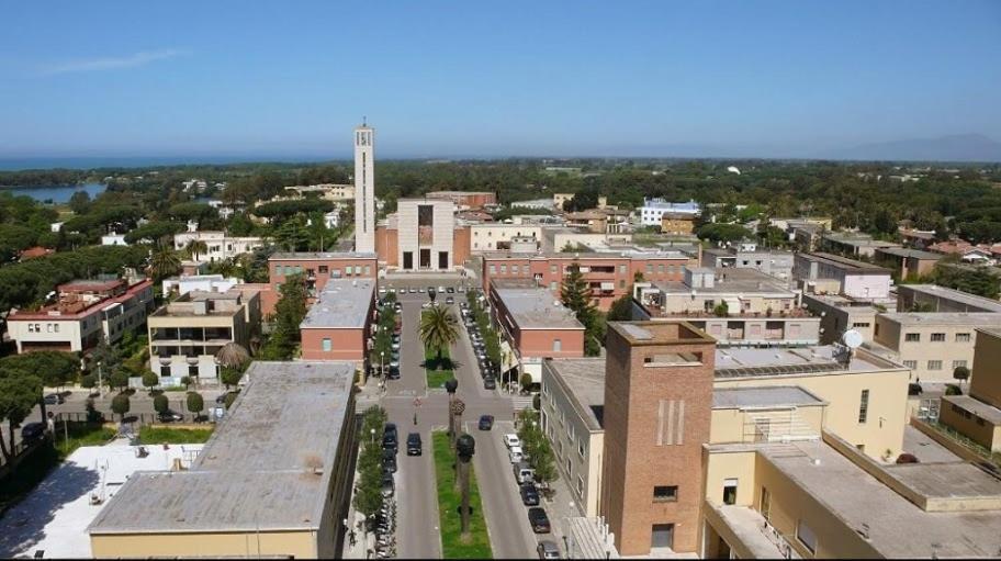 Hotel Centrale ساباوديا المظهر الخارجي الصورة