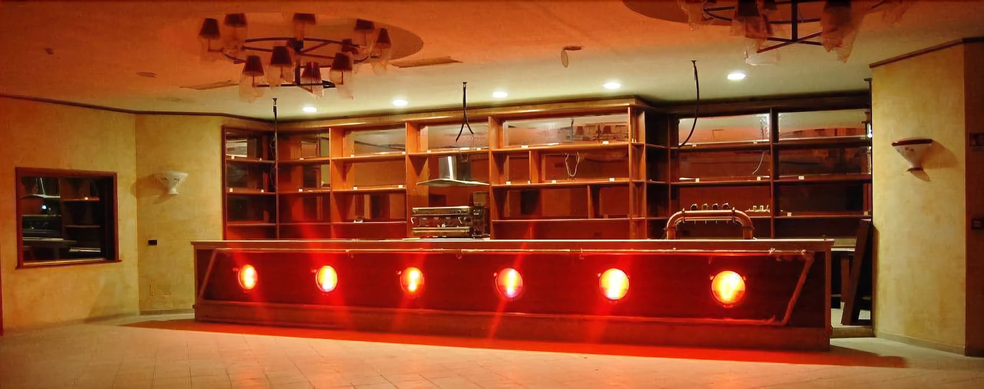 Hotel Centrale ساباوديا المظهر الخارجي الصورة