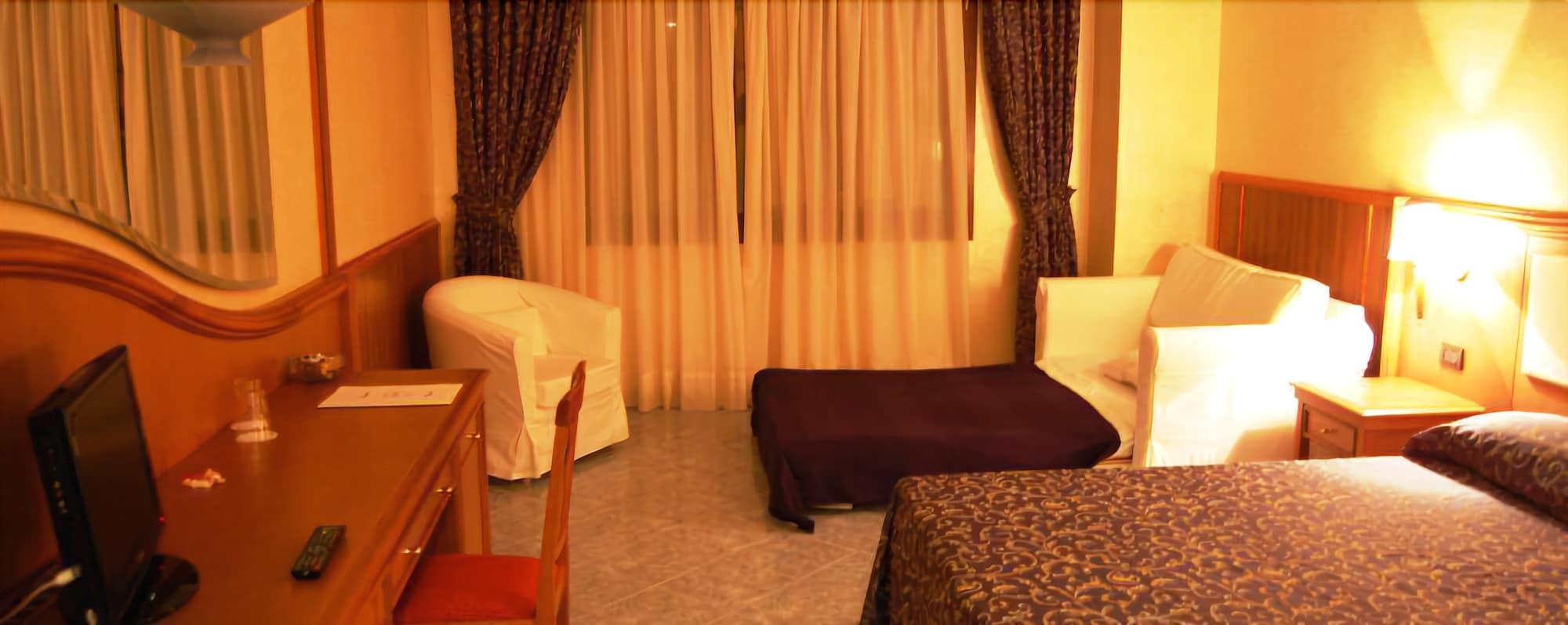 Hotel Centrale ساباوديا المظهر الخارجي الصورة