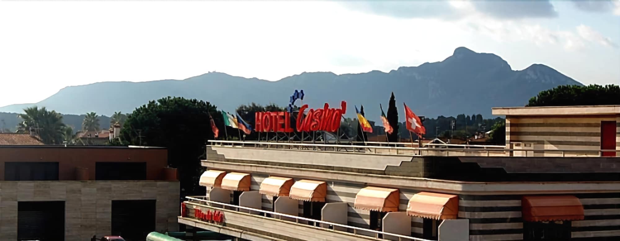 Hotel Centrale ساباوديا المظهر الخارجي الصورة